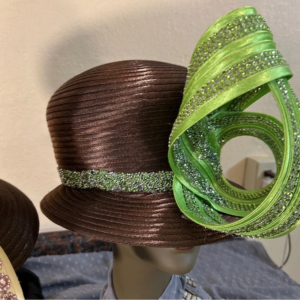 Elegant Black and White Women's Hat - Picture 10 of 12